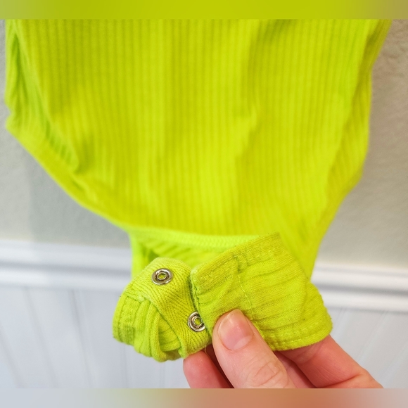 Neon Yellow/Green Bodysuit Size Small All in Favor - Picture 6 of 11